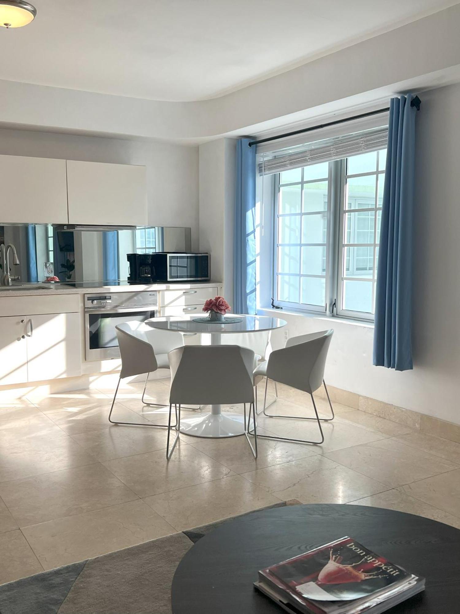 Beachfront Apt In Carlyle Hotel On Ocean Drive Miami Beach Extérieur photo